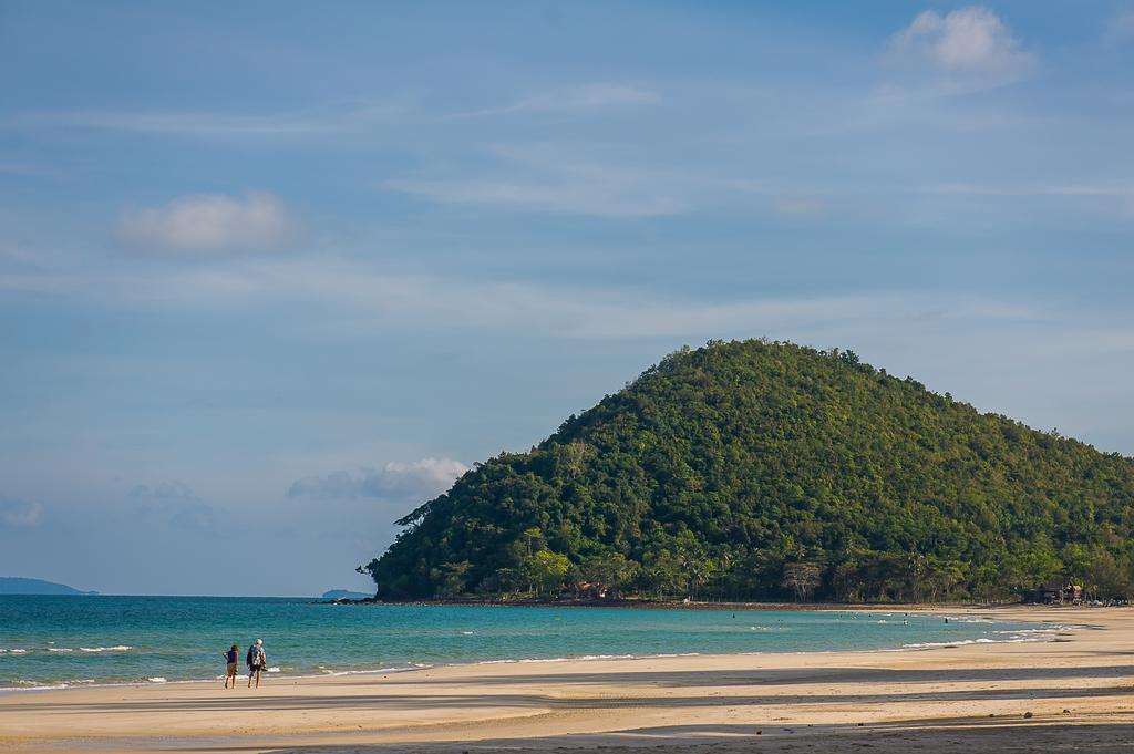 Baantalay Thungwualaen Pathiu Exterior foto